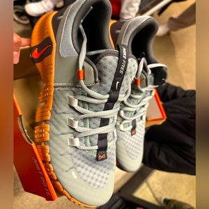 Brand new nike shoes